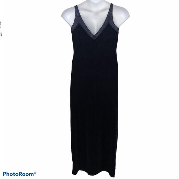 Romeo & Juliet Couture Navy Velvet Maxi Slip Gown Medium NWT - Picture 5 of 16